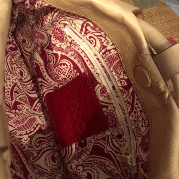 Off white small HOBO purse - Picture 3 of 4